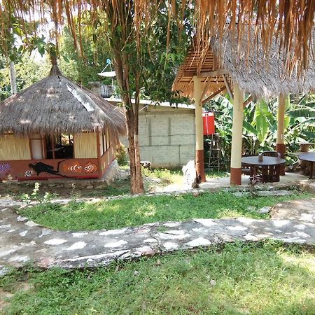 Latansa Inn Karimunjawa Ngoại thất bức ảnh